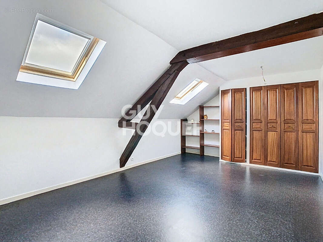 Maison à CREPY-EN-VALOIS