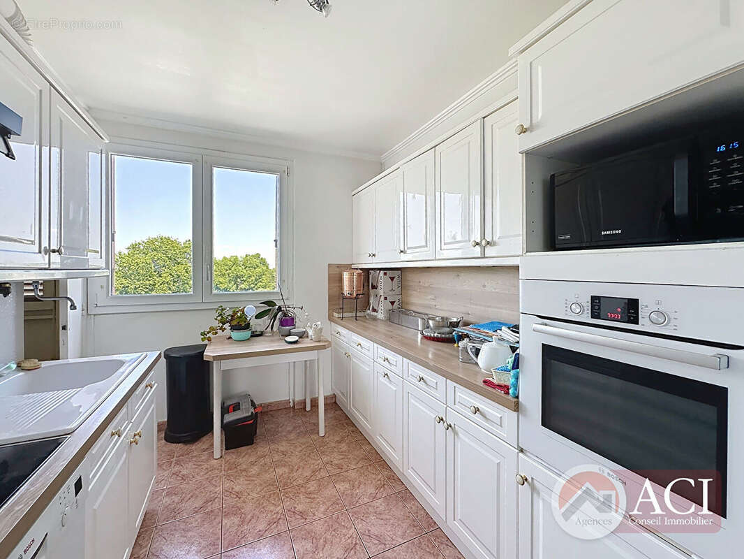 Appartement à EPINAY-SUR-SEINE