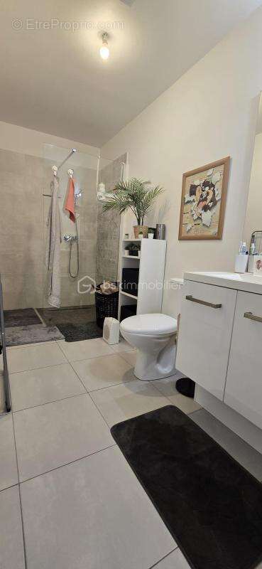 Appartement à BAULNE