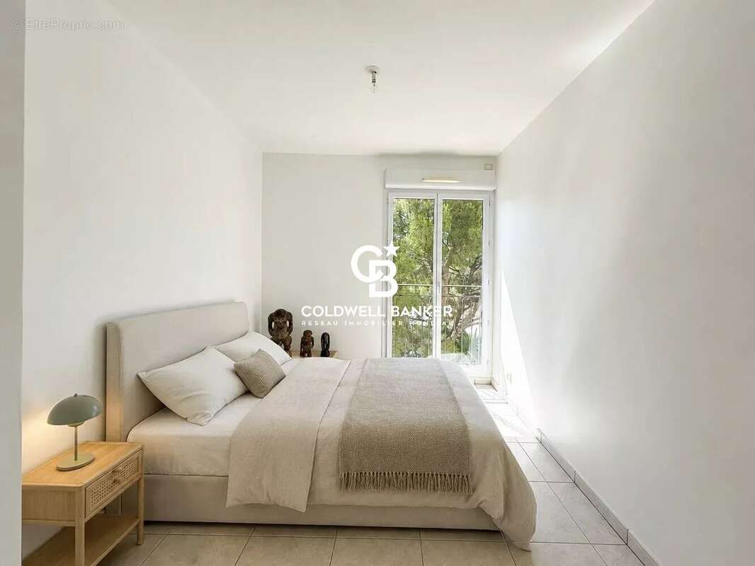 Appartement T4 et Garage, résidence de standing avec piscine proche centre ville - 83400 Hyères - photo 16