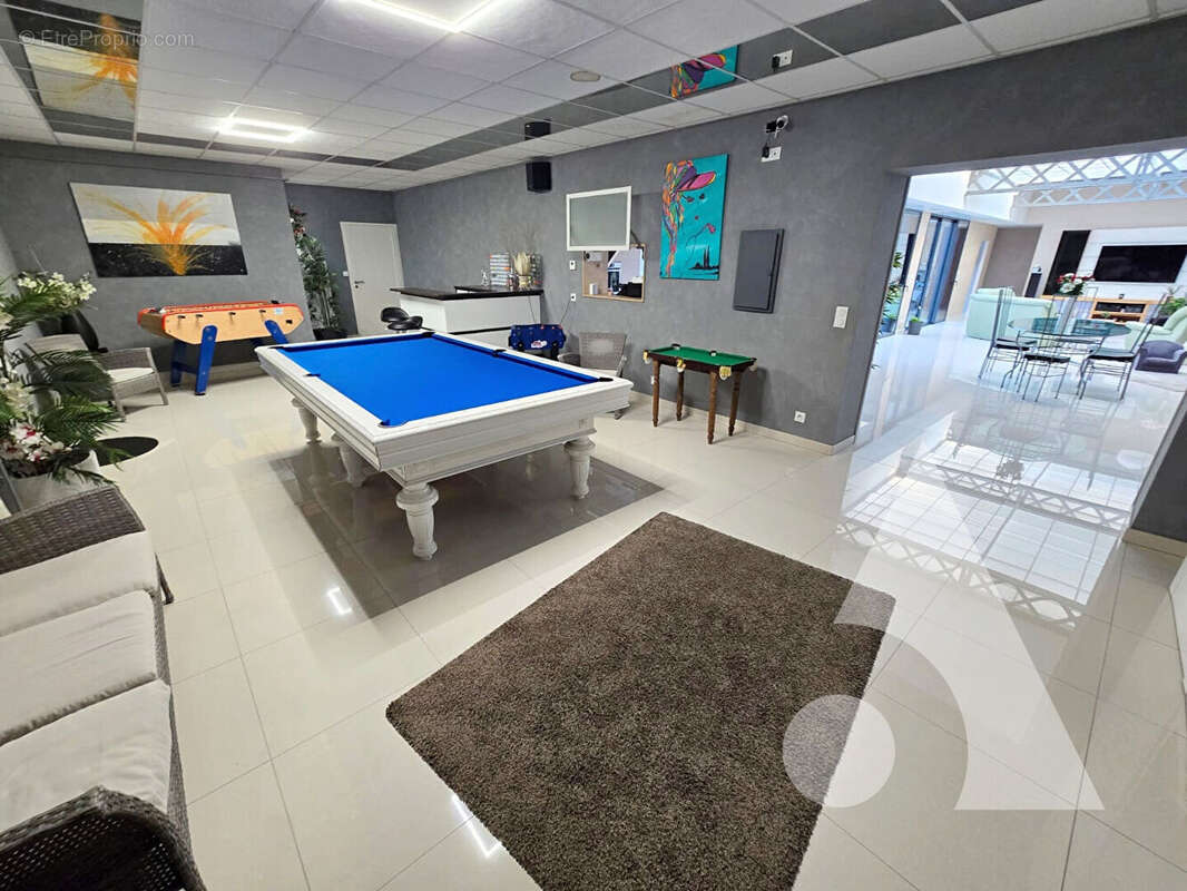 Appartement à SAINTE-SAVINE