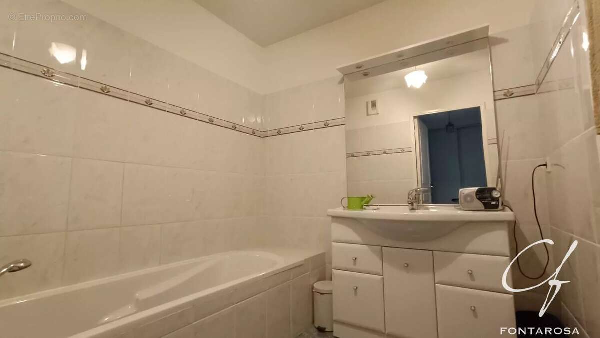 Appartement à FREJUS