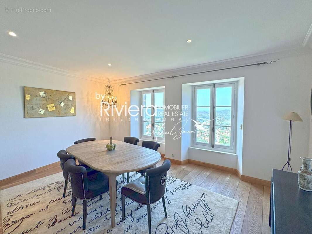 Maison à BORMES-LES-MIMOSAS