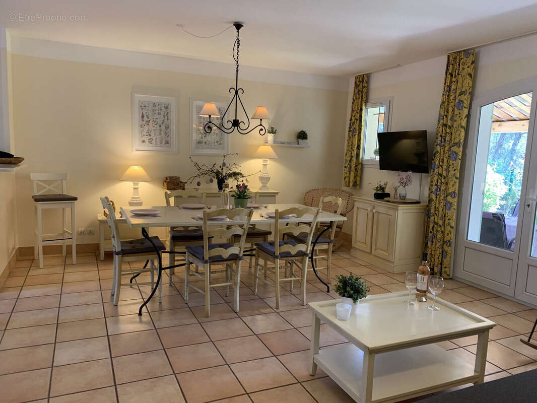 Maison 110 m² à Mallemort  - photo 7