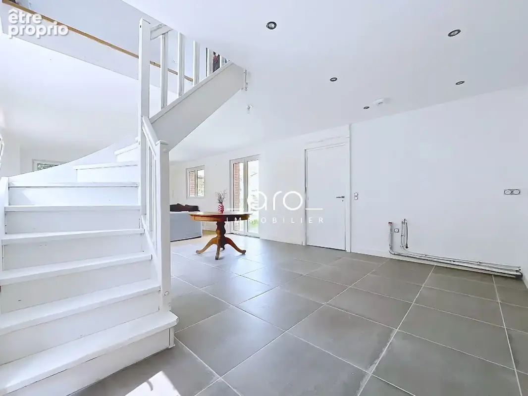 Maison 104 m² à Camphin-En-Pevele  - photo 4