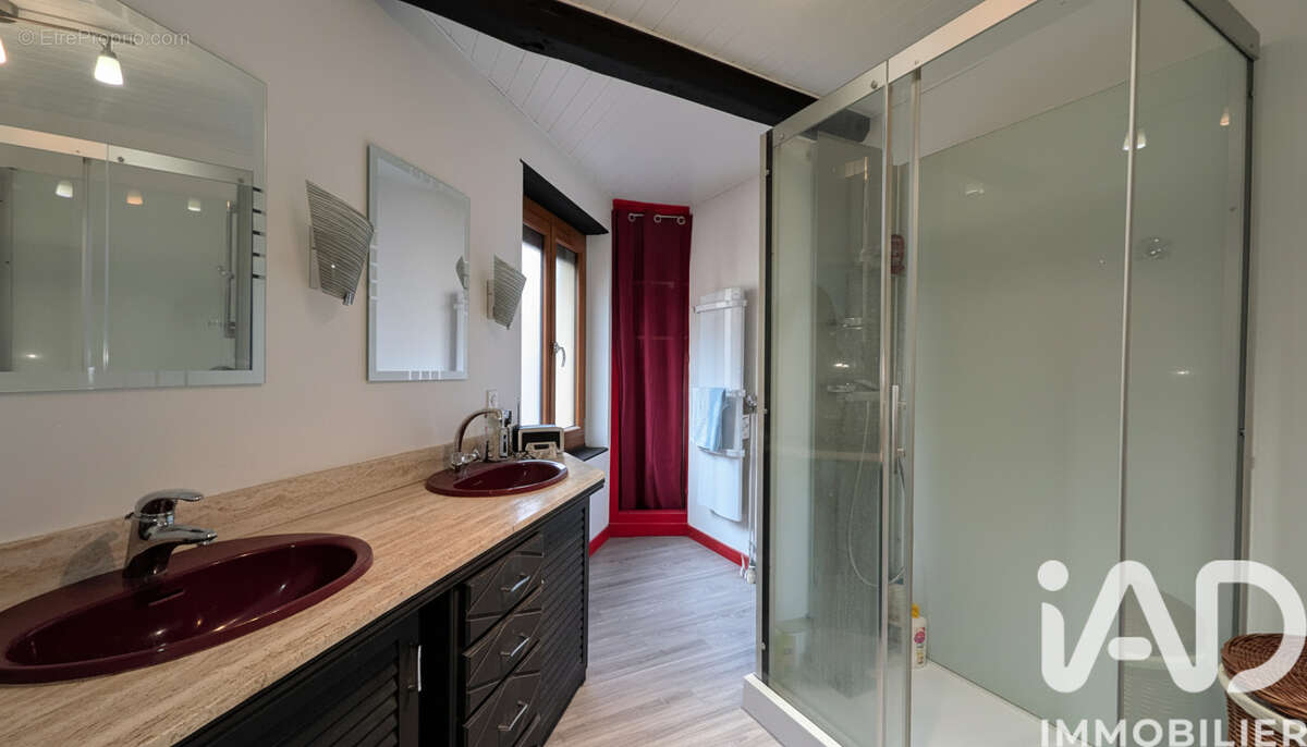 Photo 4 - Maison à THIERS