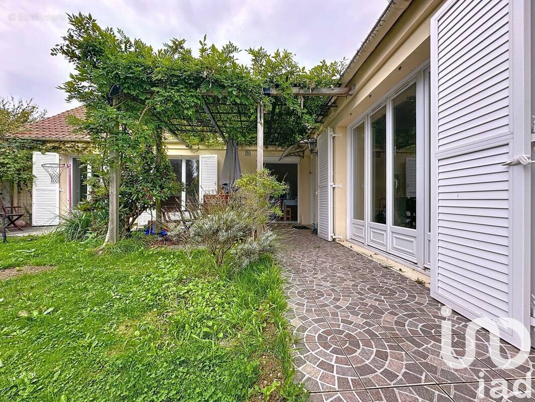 Photo 1 - Maison à RAMBOUILLET