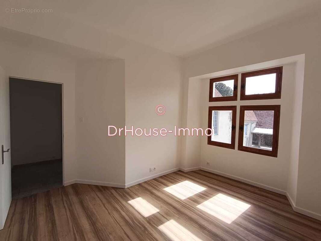 Maison à COULOMMIERS