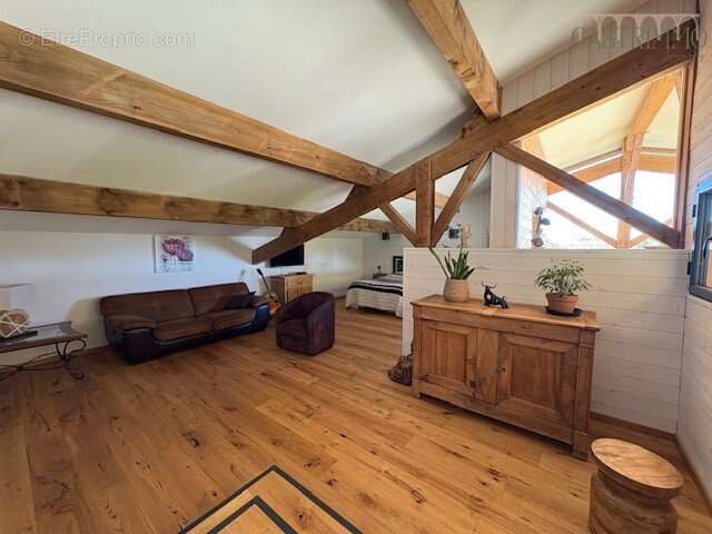 Maison à RESTINCLIERES