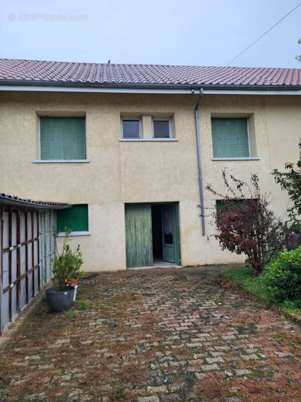 Maison à SAINT-ANDRE-LE-PUY