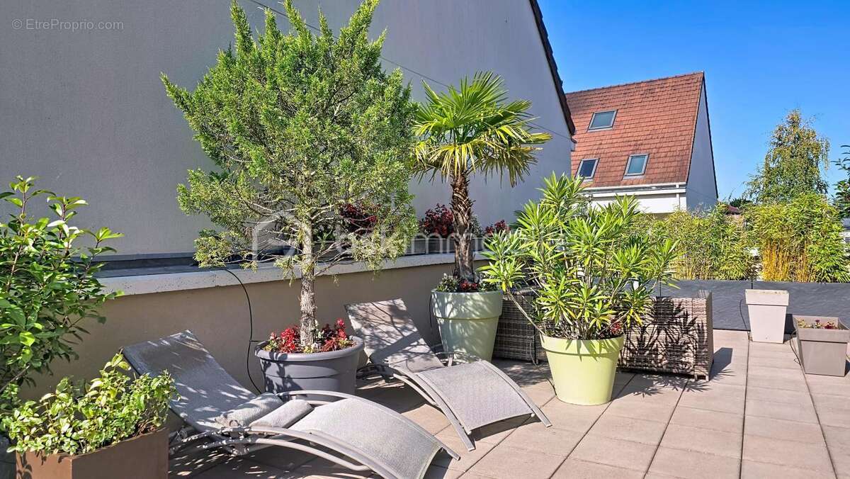 Appartement à CHEVRY-COSSIGNY