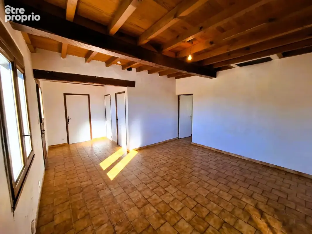 À VENDRE – Maison ancienne de 76 m² avec 2 chambres, sous-sol et cour à Vergoignan - photo 11