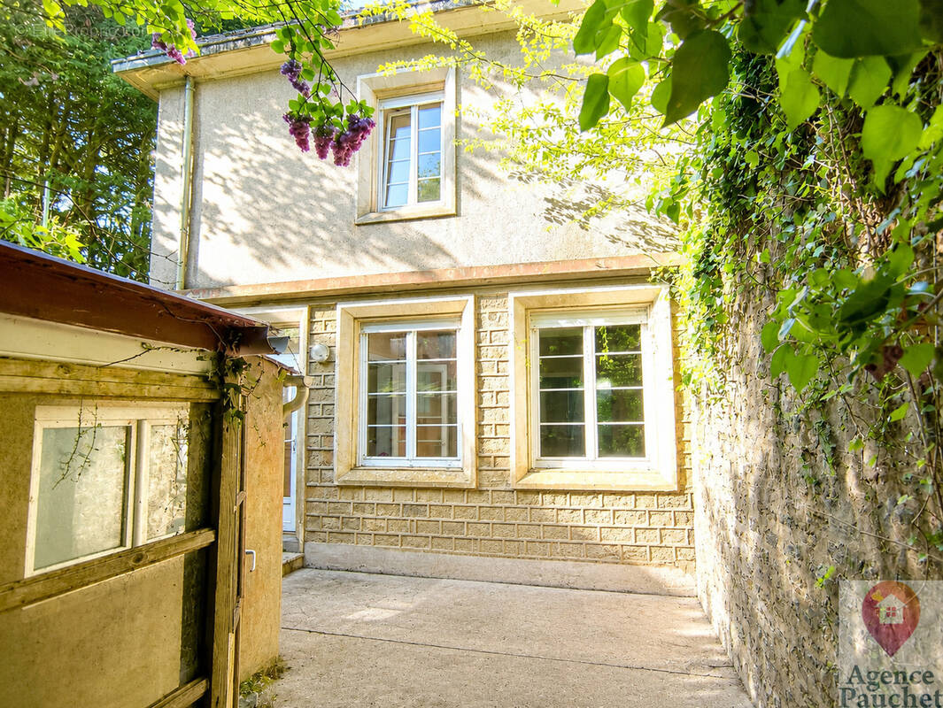 Maison à SAINT-MARTIN-BOULOGNE
