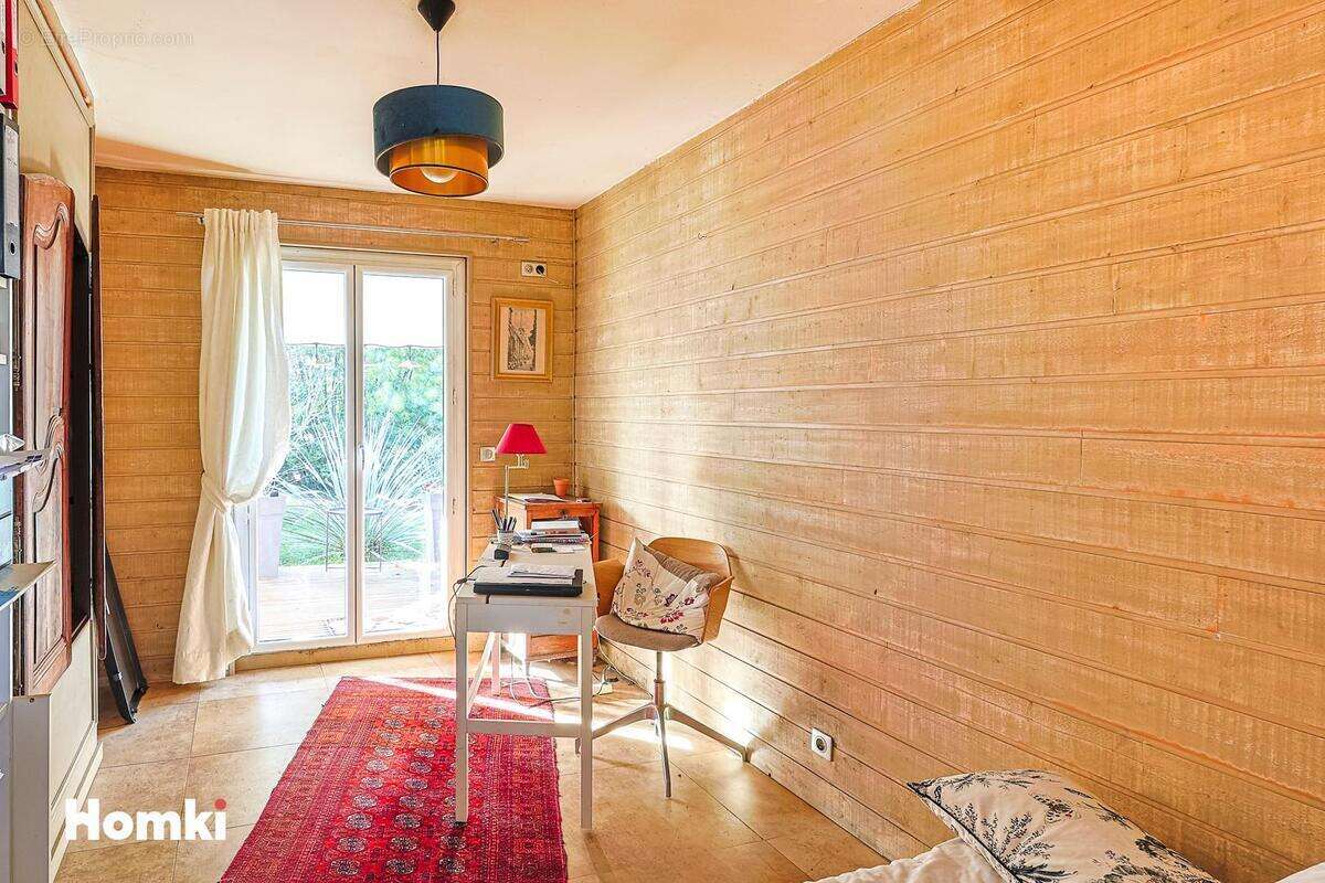 Maison à MONTAIGUT-SUR-SAVE