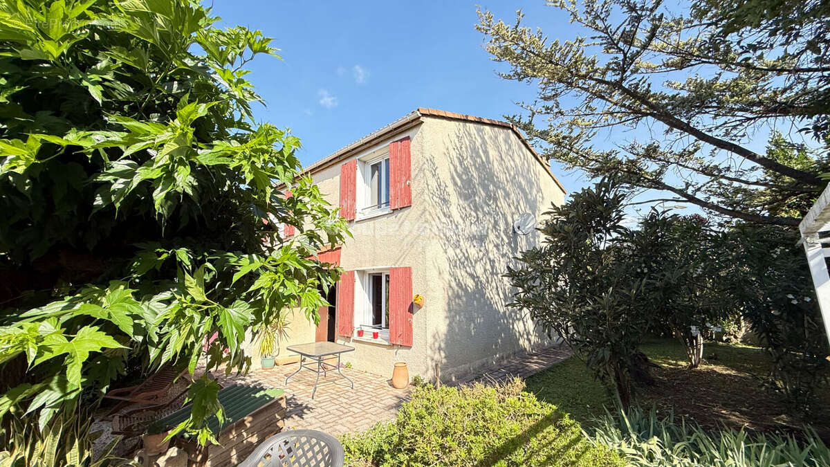 Maison à VEDENE