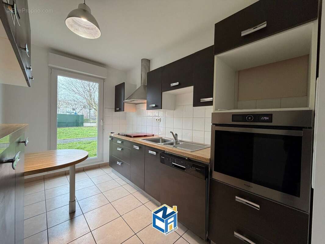Appartement à SAINT-CYR-SUR-LOIRE