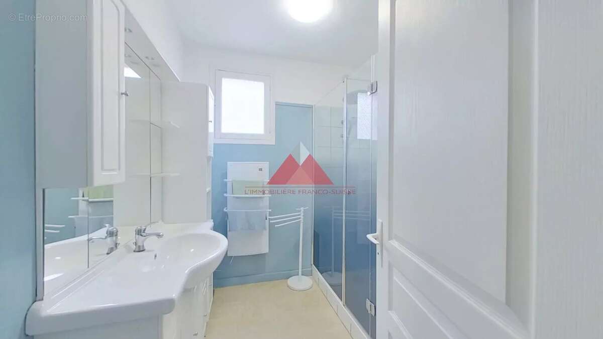 Appartement à DOUCIER