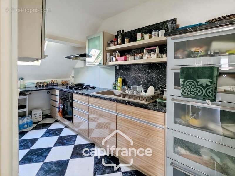 Appartement à VELIZY-VILLACOUBLAY