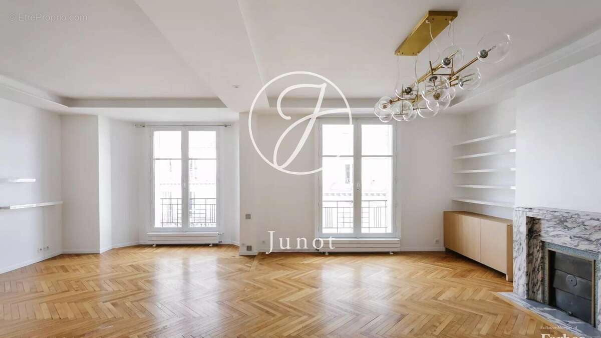 Appartement à PARIS-6E