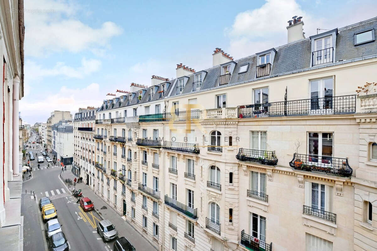 Appartement à PARIS-12E