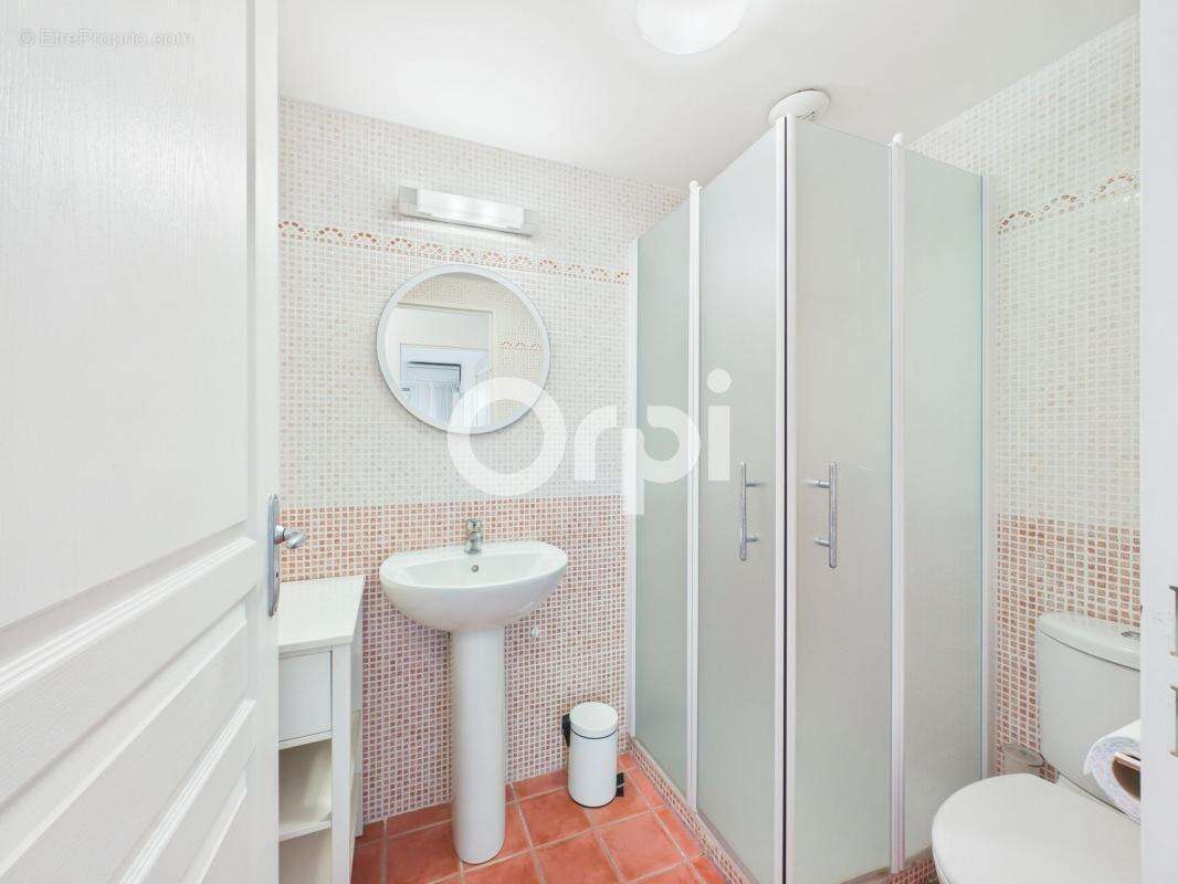 Appartement à MANDELIEU-LA-NAPOULE