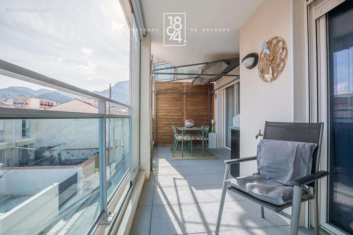 Appartement à MARSEILLE-8E