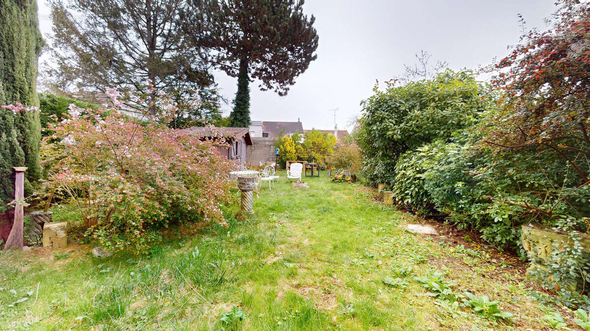 Maison à BOIS-D'ARCY