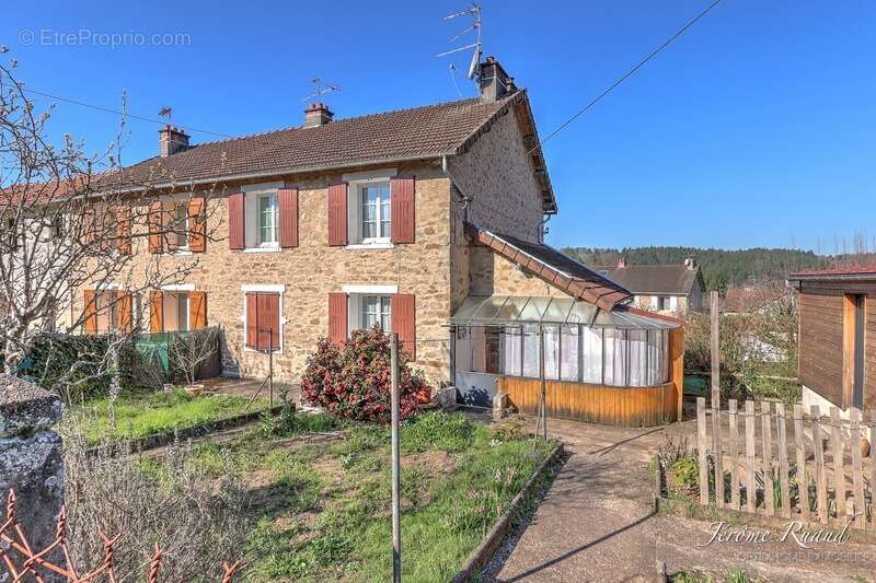 Maison à LE PALAIS-SUR-VIENNE