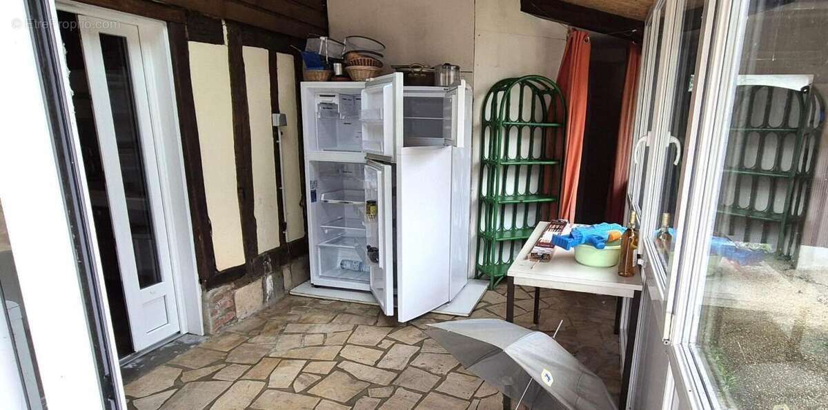 Maison à GIFFAUMONT-CHAMPAUBERT