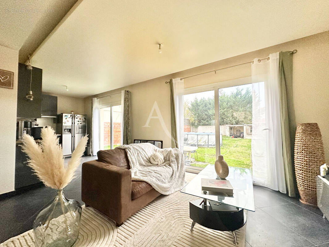 Maison à CHAMPS-SUR-MARNE