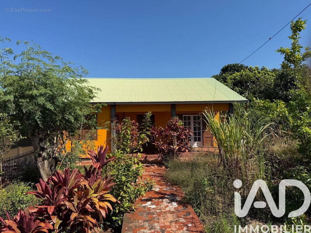 Photo 1 - Maison à LE TAMPON