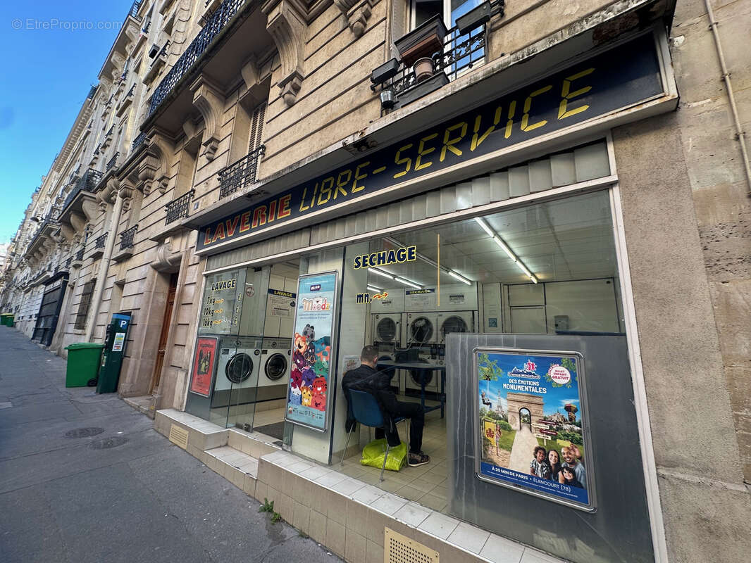 Commerce à PARIS-15E