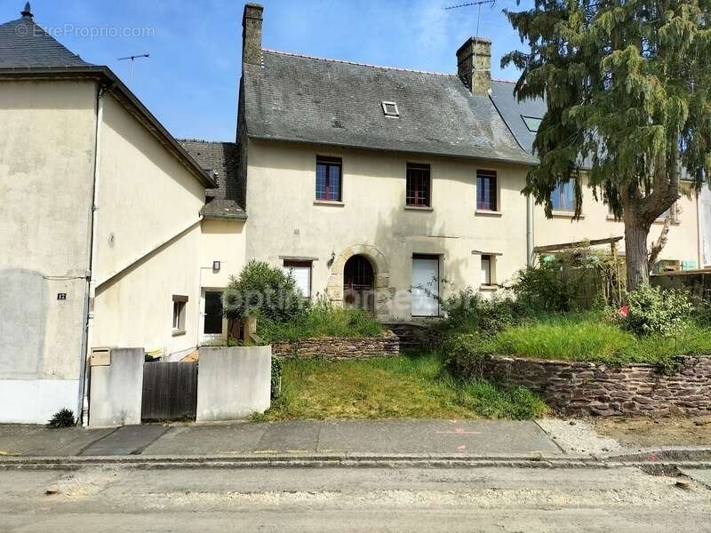 Maison à CHARTRES-DE-BRETAGNE