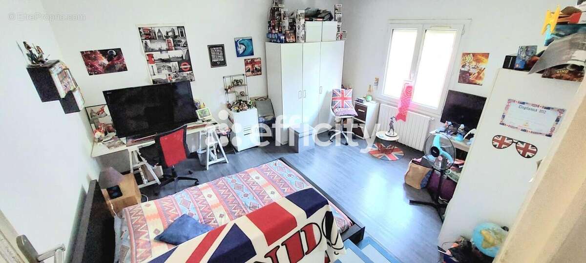 Maison à ENSUES-LA-REDONNE