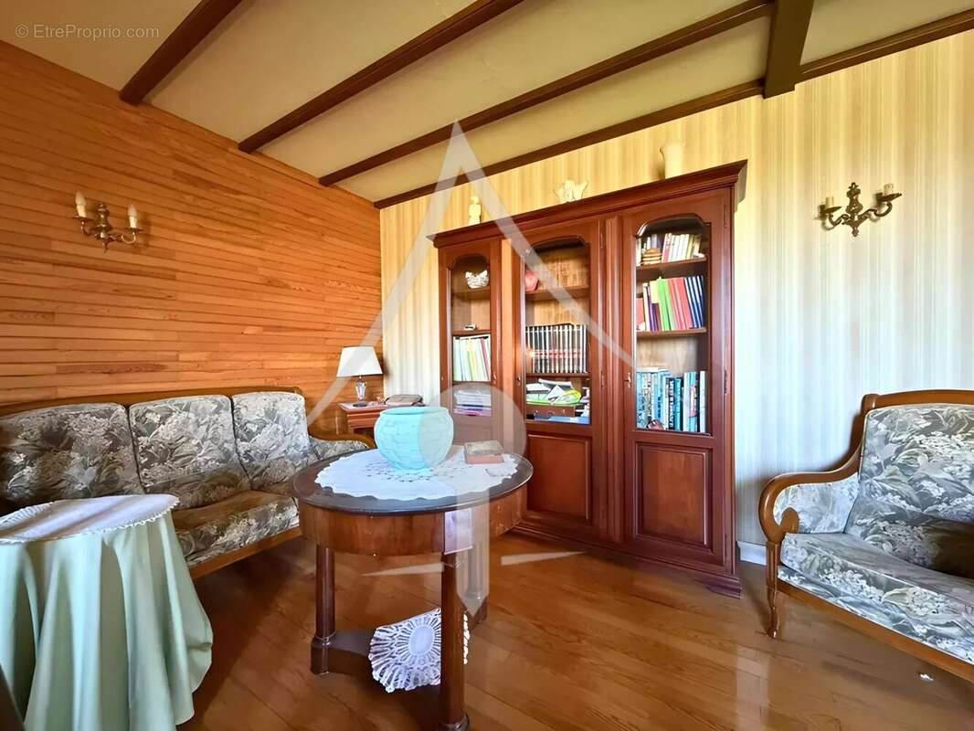 Maison à LAVERNOSE-LACASSE