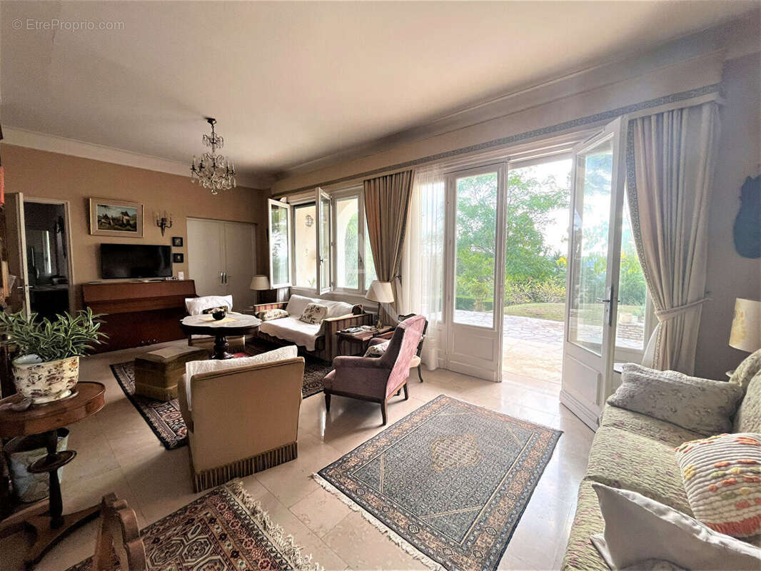 Maison d' Architecte avec beaucoup de charme! - photo 9