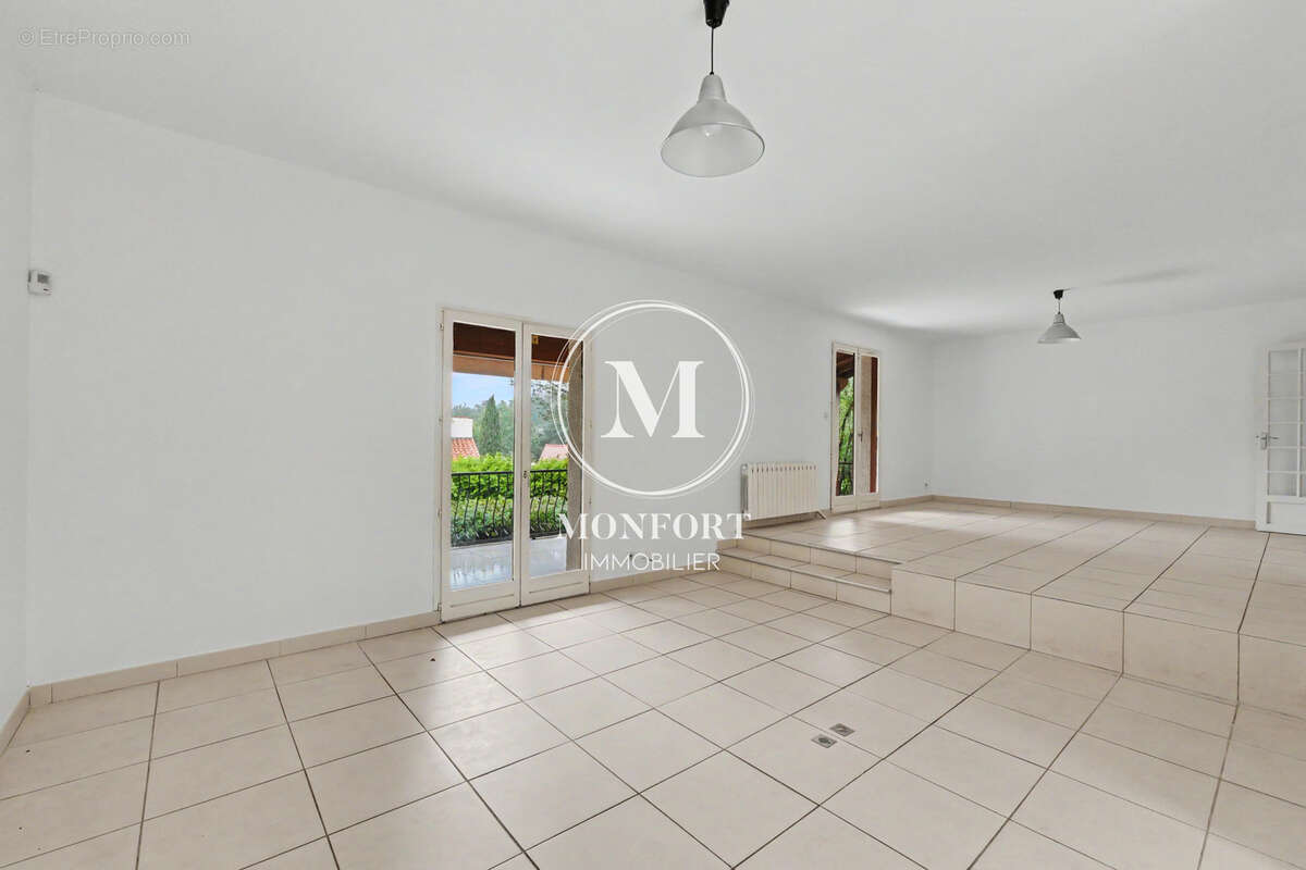 Maison à MONTRABE