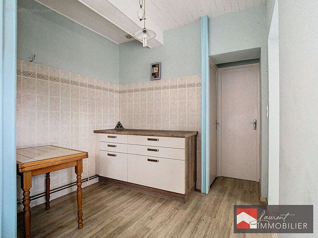 Maison à PONT-DE-VAUX