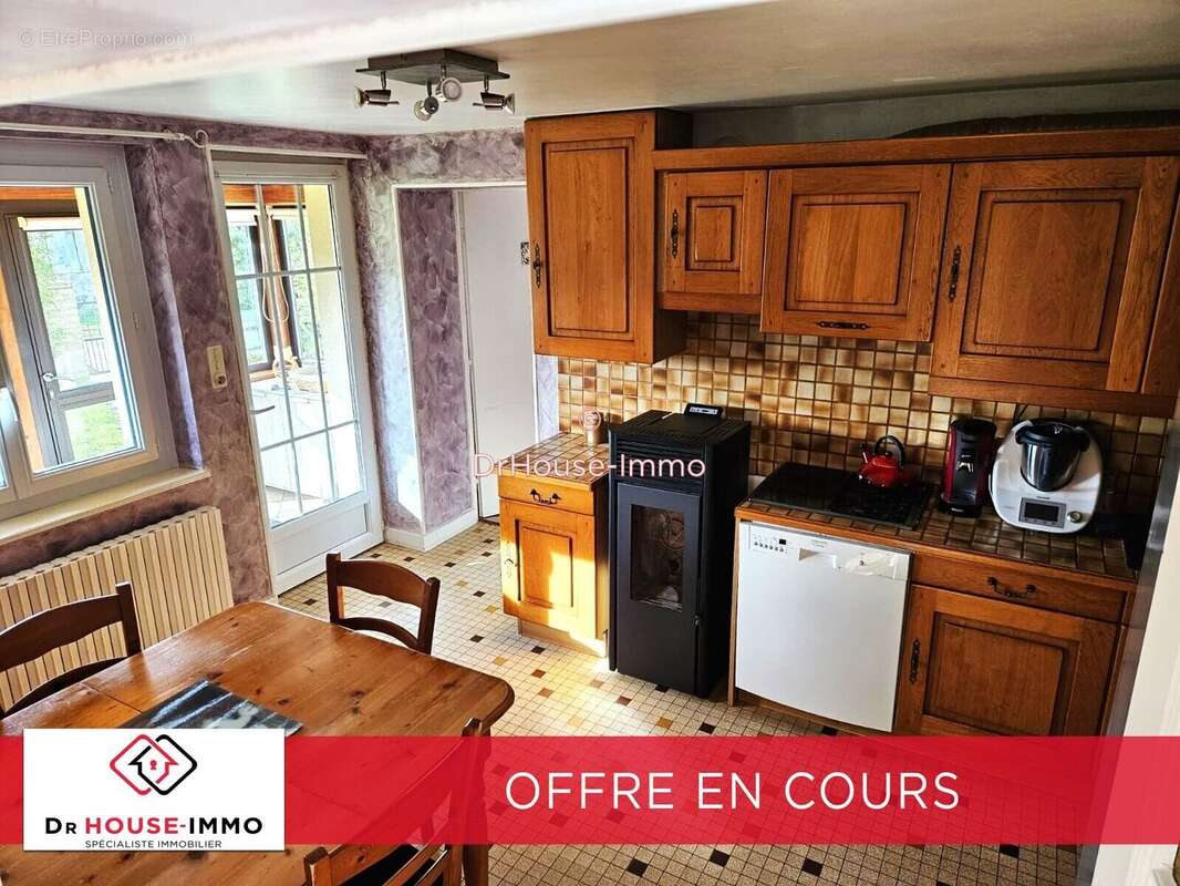 Maison à THENEUILLE