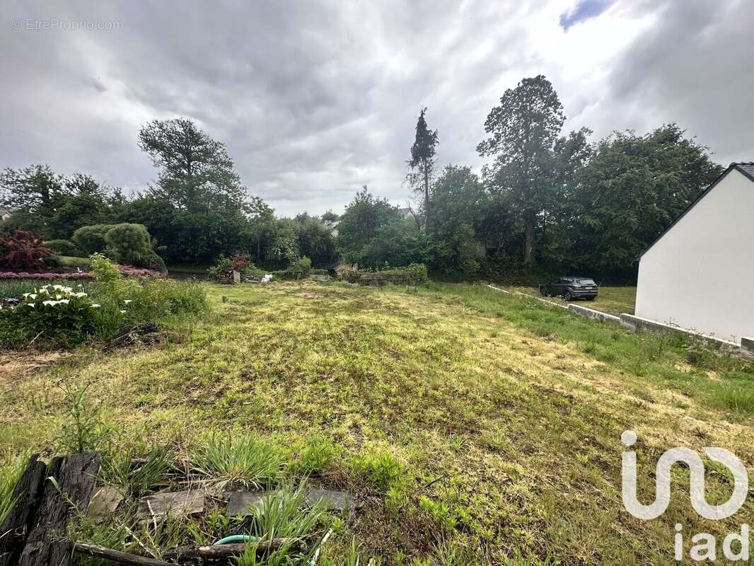 Photo 2 - Terrain à SAINT-YVI