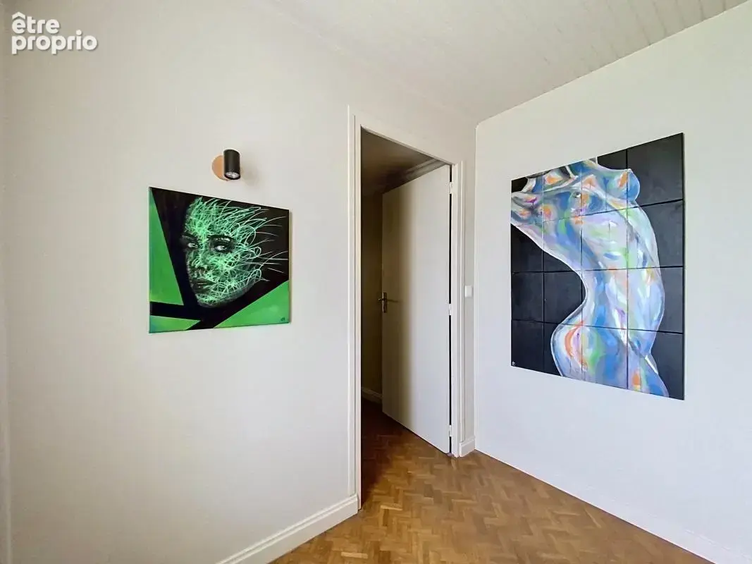 Appartement - Duplex - 3 Chambres - Buanderie - Cave - Extérieur privatif - Parking pour 3 ou 4 voitures - photo 9