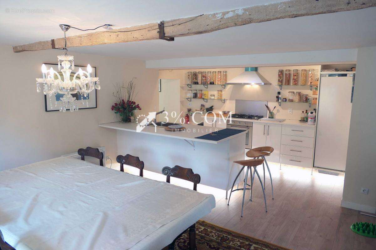 Maison à AVESNES-EN-VAL