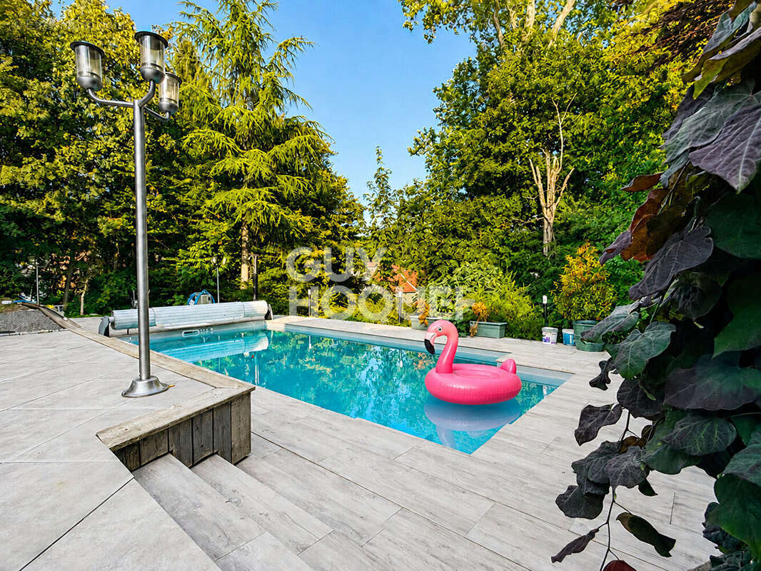Maison 4 chambres garage piscine - photo 18