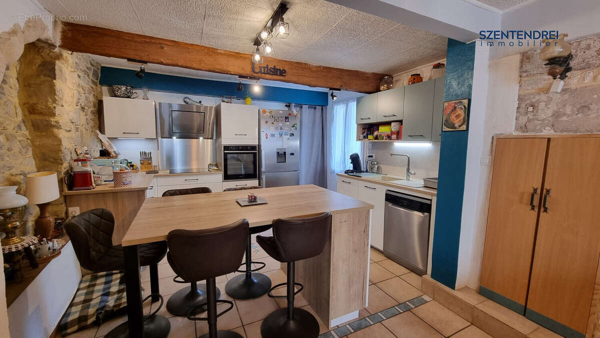 Maison à SATURARGUES