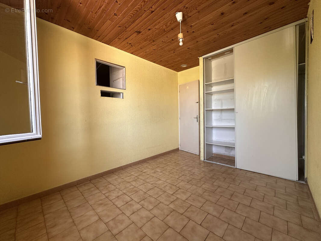 Charmante villa de type 5 - en plain pied - montady - photo 8