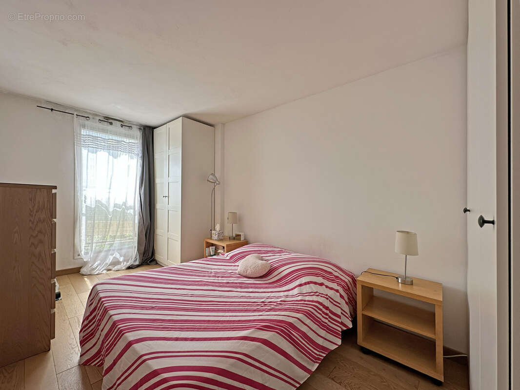 Appartement à NANTERRE