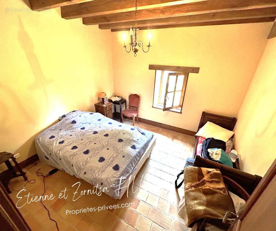 Maison à LA CHAPELLE-SAINT-LAURIAN