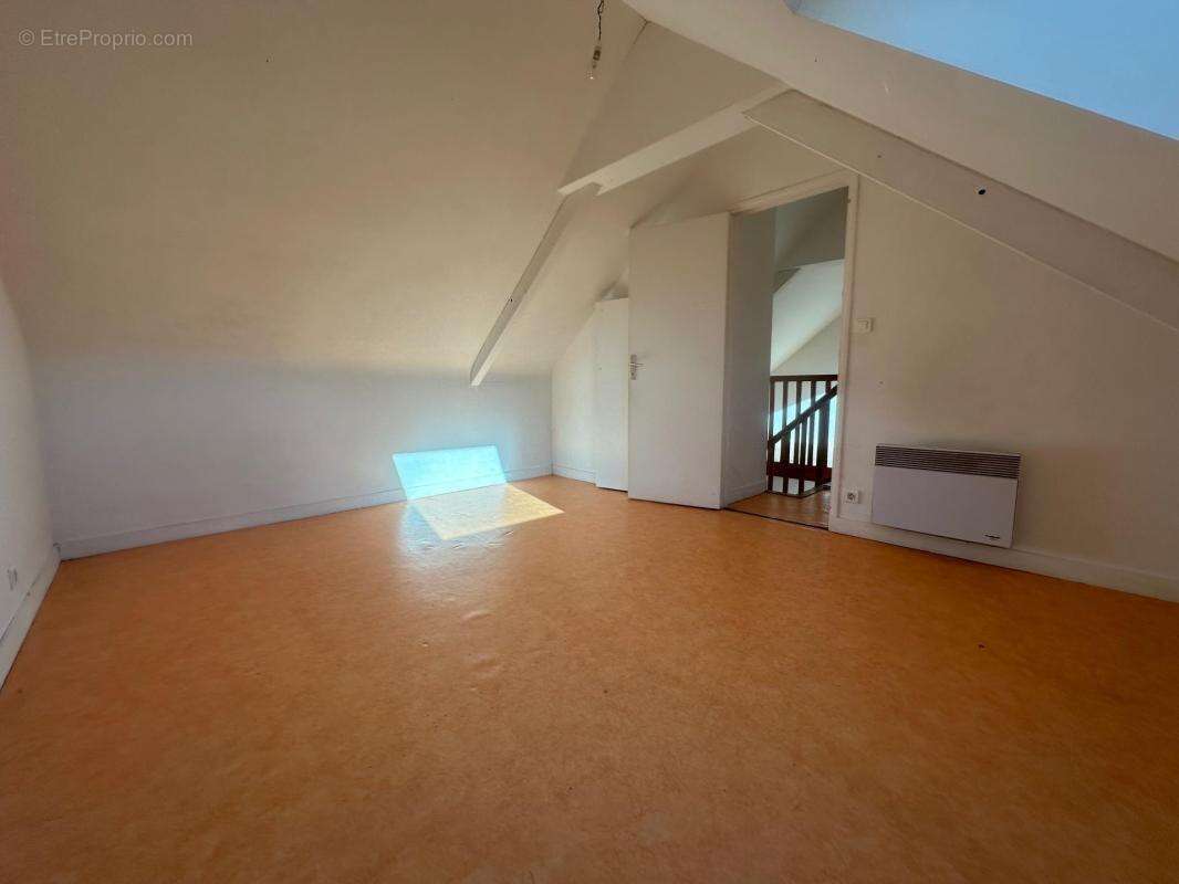 Maison à MALGUENAC