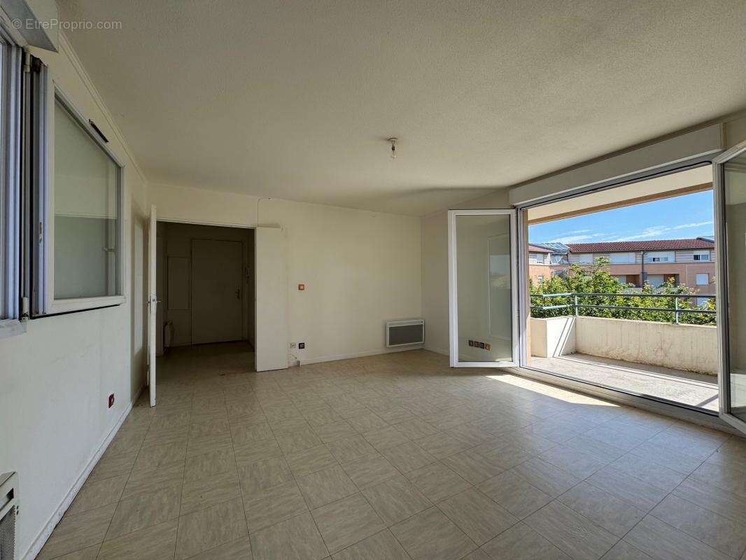 Appartement à VILLEFONTAINE