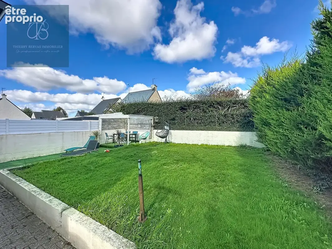 Maison familiale avec jardin et garage - photo 12